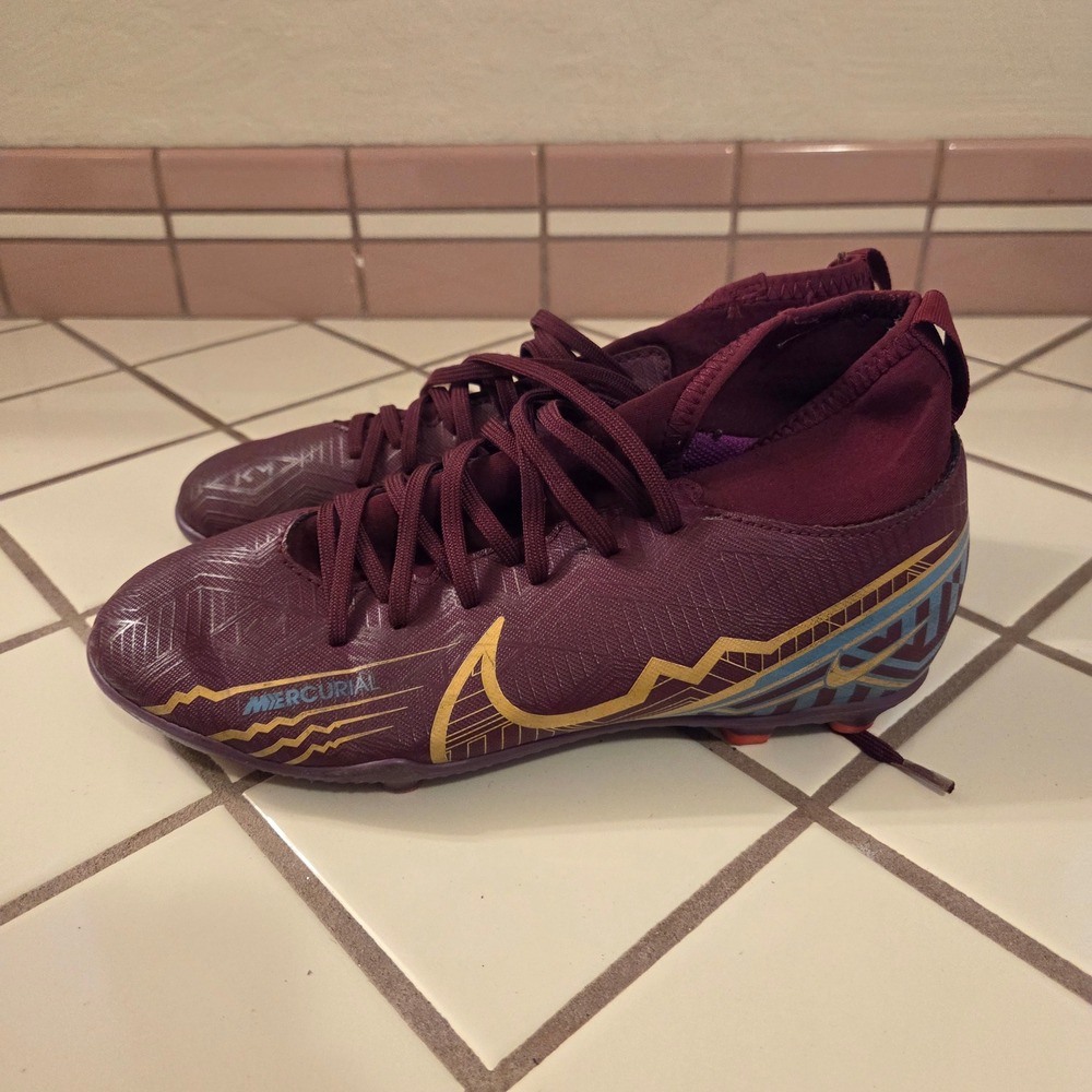 Nike Mercurial Superfly 8 Academy MG Soccer Cleats Burgundy Gold Youth Size 6Y